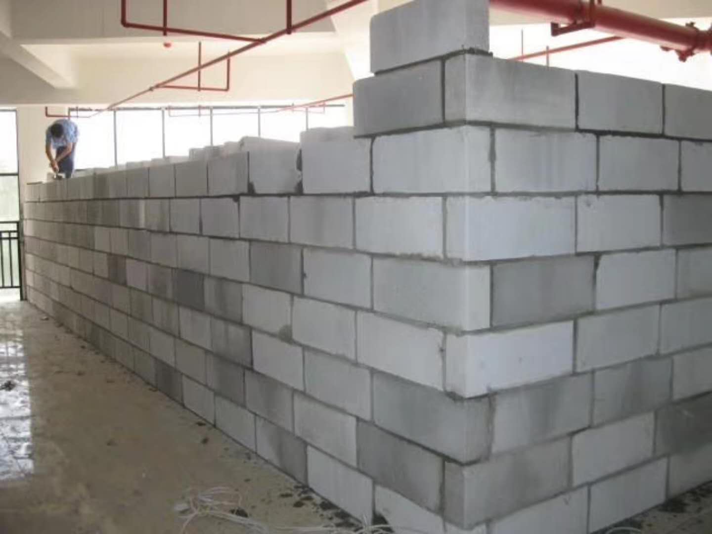 称多蒸压加气混凝土砌块承重墙静力和抗震性能的研究
